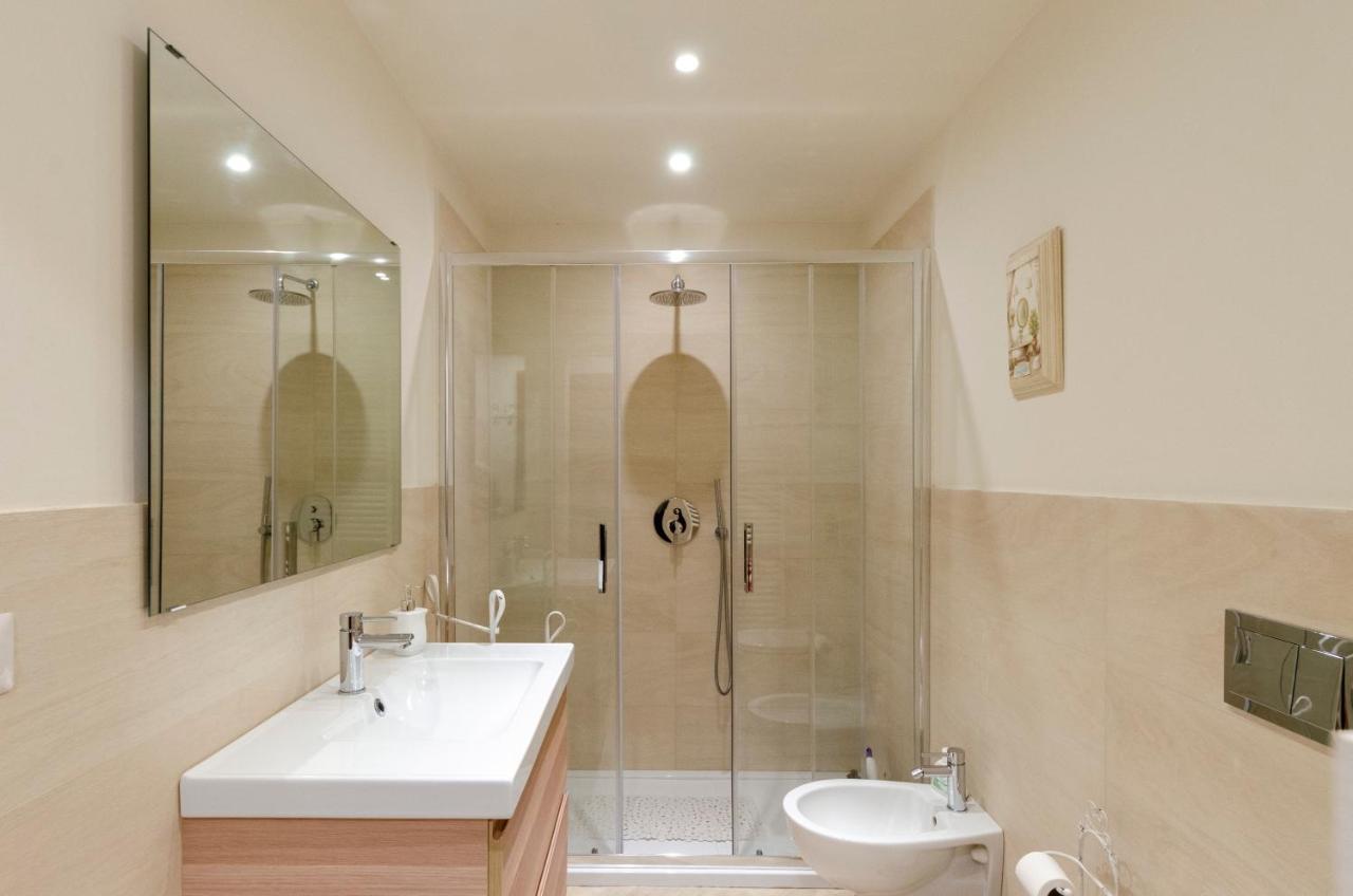 Mazzini 43 apartment 85 mq 2b/1b&Parking Rapallo Dış mekan fotoğraf